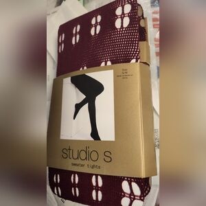 Studio S Maroon Patterned Tights